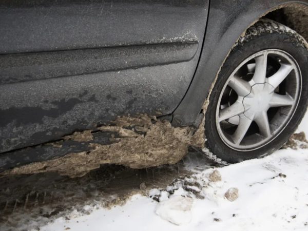 Как климат и реагенты на дорогах влияют на состояние кузова